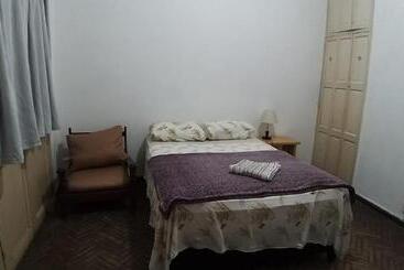 پانسیون Hostal, Home Sweet Home