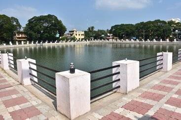 בית מלון כפרי Raffies