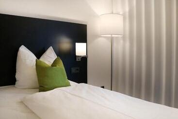 Kf Hotel By Wmm Hotels