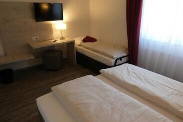 فندق صغير Gästehaus Stahuber