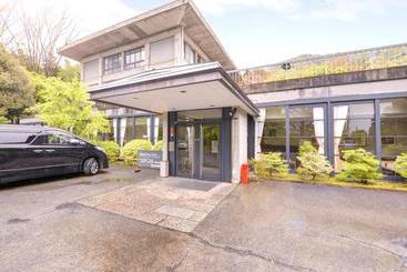 Отель Kansai Seminor House Kirara Sanso