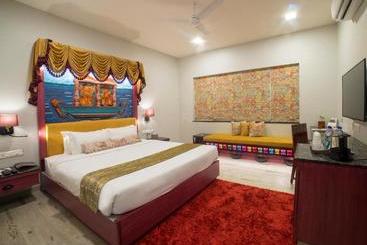 فندق The Andhra Art & Craft