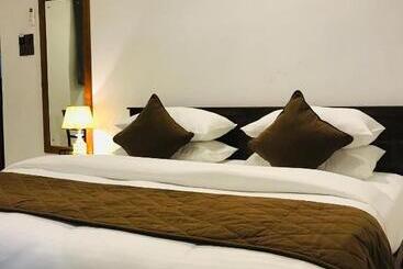 هتل Opulence Colombo