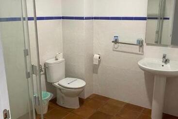 بنسيون Hostal Sara