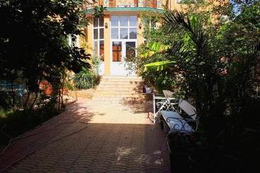 Pamir Hotel Hostel