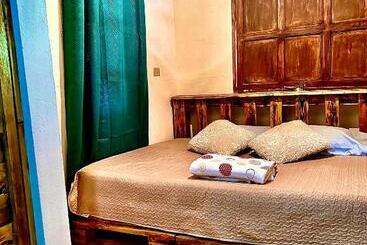 بنسيون Bambito´s Café & Hostel