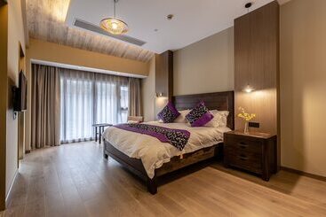 بنسيون Cheng Zhai