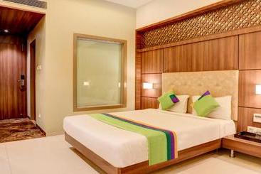 Отель Treebo Trend Mathoshree