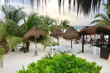 酒店 Uma Tulum Oceanfront