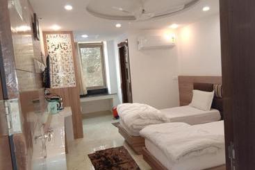 هاستل Svc Inn