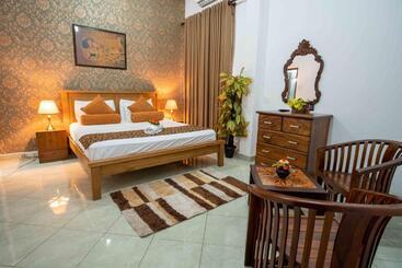 펜션 Castle Colombo