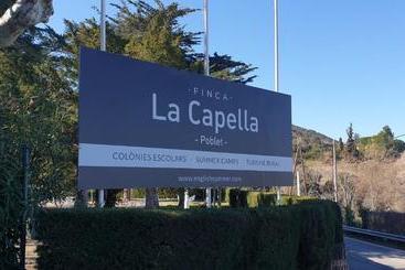 هاستل Finca La Capella