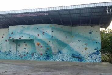 بنسيون Piti Home Place