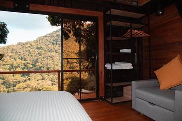 پانسیون Waira Eco Lodge