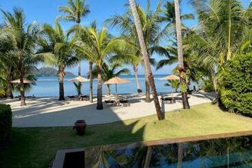 هتل Laguna Beach House