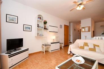 Mare Verde 68   Two Bed