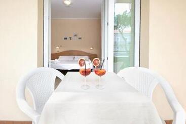 ホテル Arlecchino Riccione