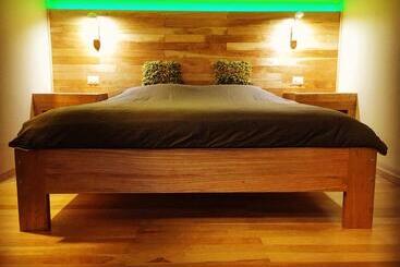 Bed and Breakfast Karibuni   Familiar Lodging & Private Spa