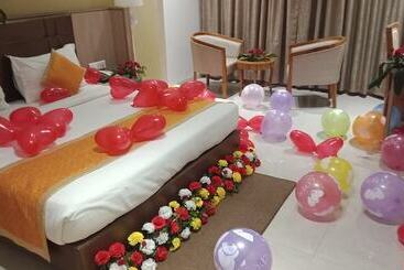 Dhamma Grand Hotel Resort