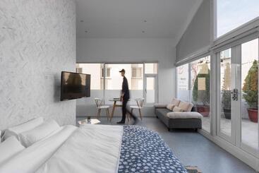 Tg Hostel   Stay Together