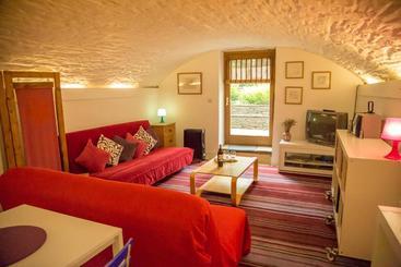 ベッドアンドブレックファースト The Bridge Hay