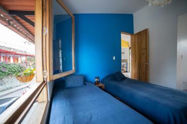 בית מלון כפרי La Caracola