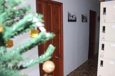 هتل The Old Moulmein Hostel