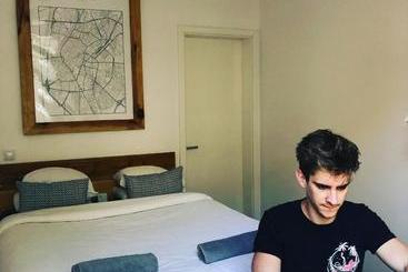 הוסטל Columbus Apartments Co Living