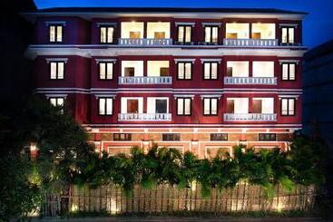 هتل Mane Colonial Classic