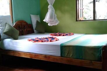 Bed and Breakfast Flower Inn