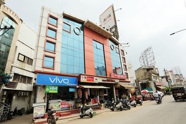 Oyo 14711 Hotel Natraj