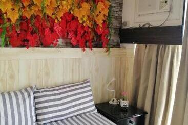 پانسیون Evelyn S Place At Tagaytay 2