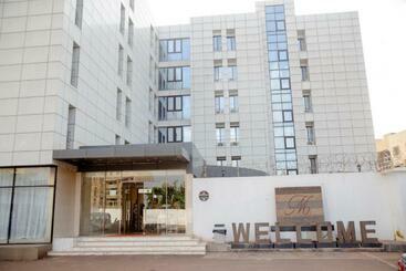 בית מלון כפרי Hôtel Millennium Kamissa