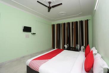 酒店 Oyo 18669 Shree Palce