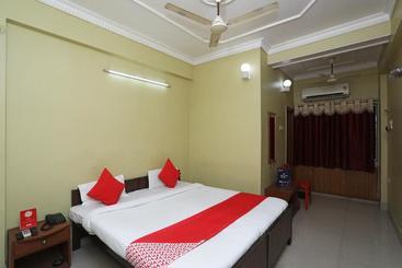 Oyo 22434 Hotel Royal Arya