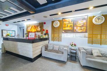 酒店 Reddoorz Premium @ Plaridel Malabanias Angeles City