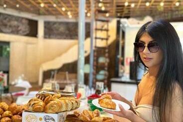 استراحتگاه Ecopark Hosteria Puyo