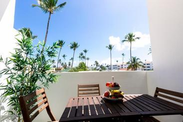 Grand Caribe Beach Club And Spa