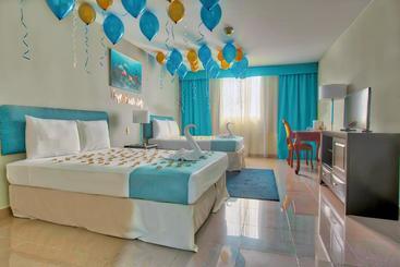 هتل Hector Suites & Beach
