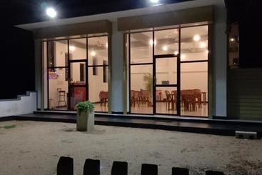 فندق Aromaa Guest Nilaveli