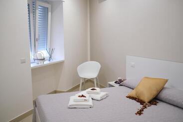 مبيت وإفطار Hoa Suites