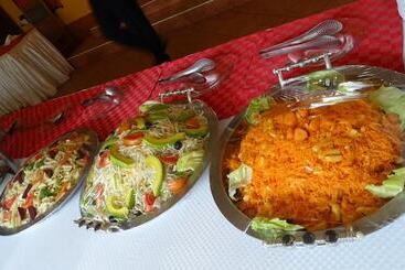 هتل African Village