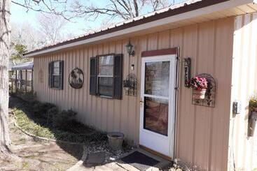 Kelumac Christmas Tree Farm B&b