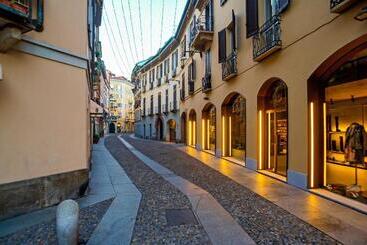 پانسیون The Unique