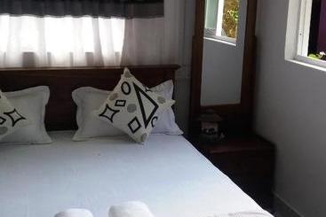 Bed and Breakfast Nilu Villa