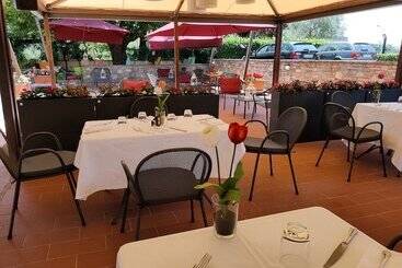 בית מלון כפרי Locanda Giustini