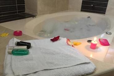 Общежитие Suites El Parque