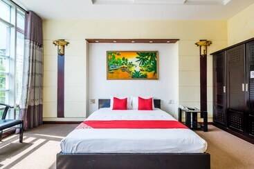 Coop S Hotel & Apartments