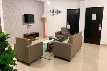 استراحتگاه Span Suites & Villa