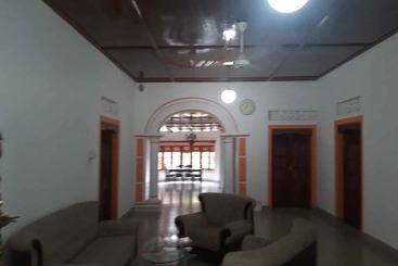 Contour Heritance Hotel  Delgoda Walawwa